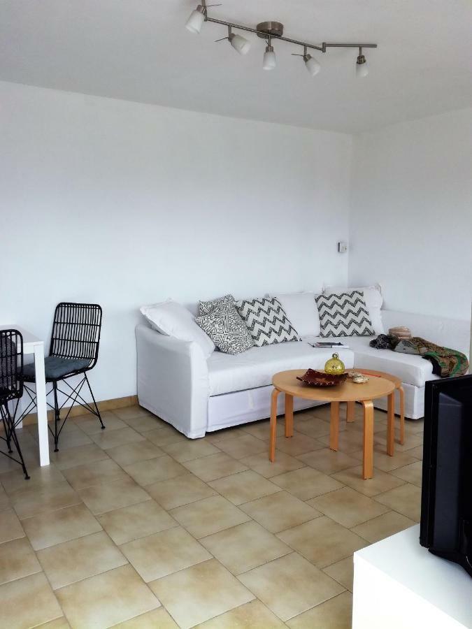 Nesaea Seafront House Villa Parasporos Exterior foto